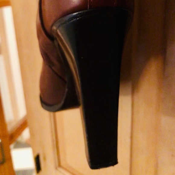 Ralph Lauren Brown/Burgundy Heeled Riding Boots - Picture 8 of 9